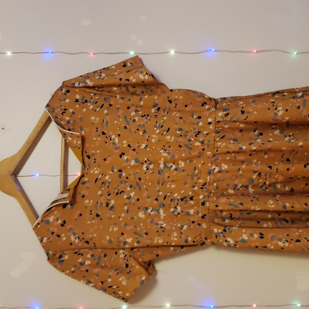 Dress - Picture 5 of 10